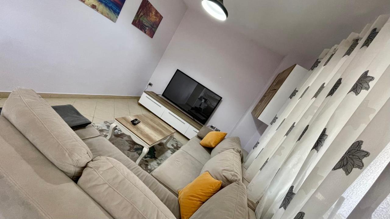 Endri'S Apartments Тирана Екстериор снимка